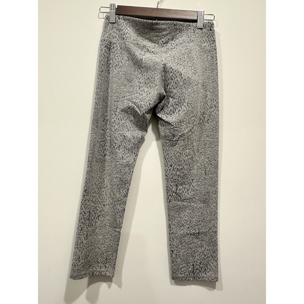 Fabletics NWT Burnout Gray Capri XS - Picture 2 of 5